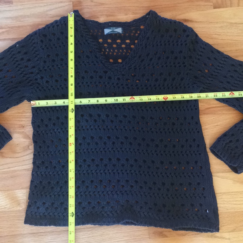 525 America crocheted sweater - Picture 6 of 8